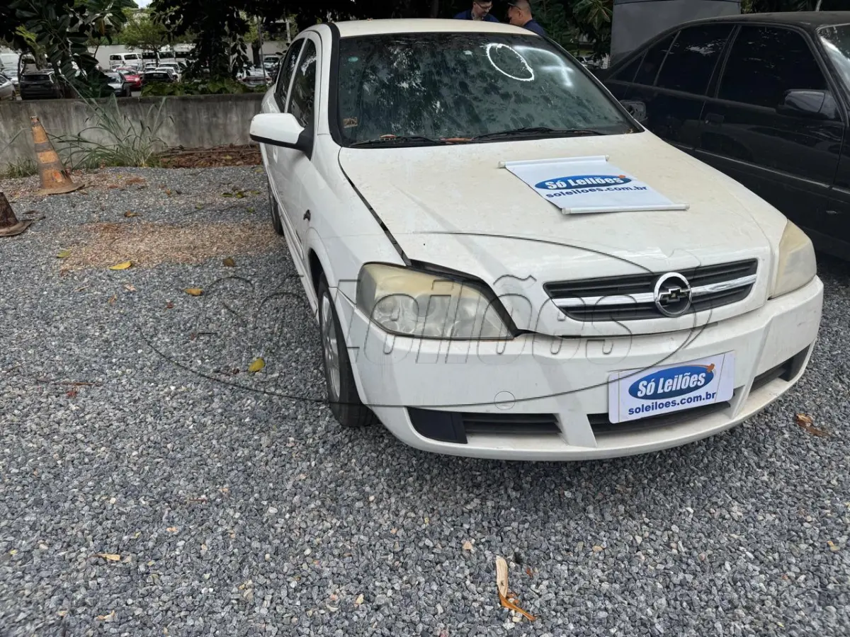 LOTE 007 - AUTOMÓVEL