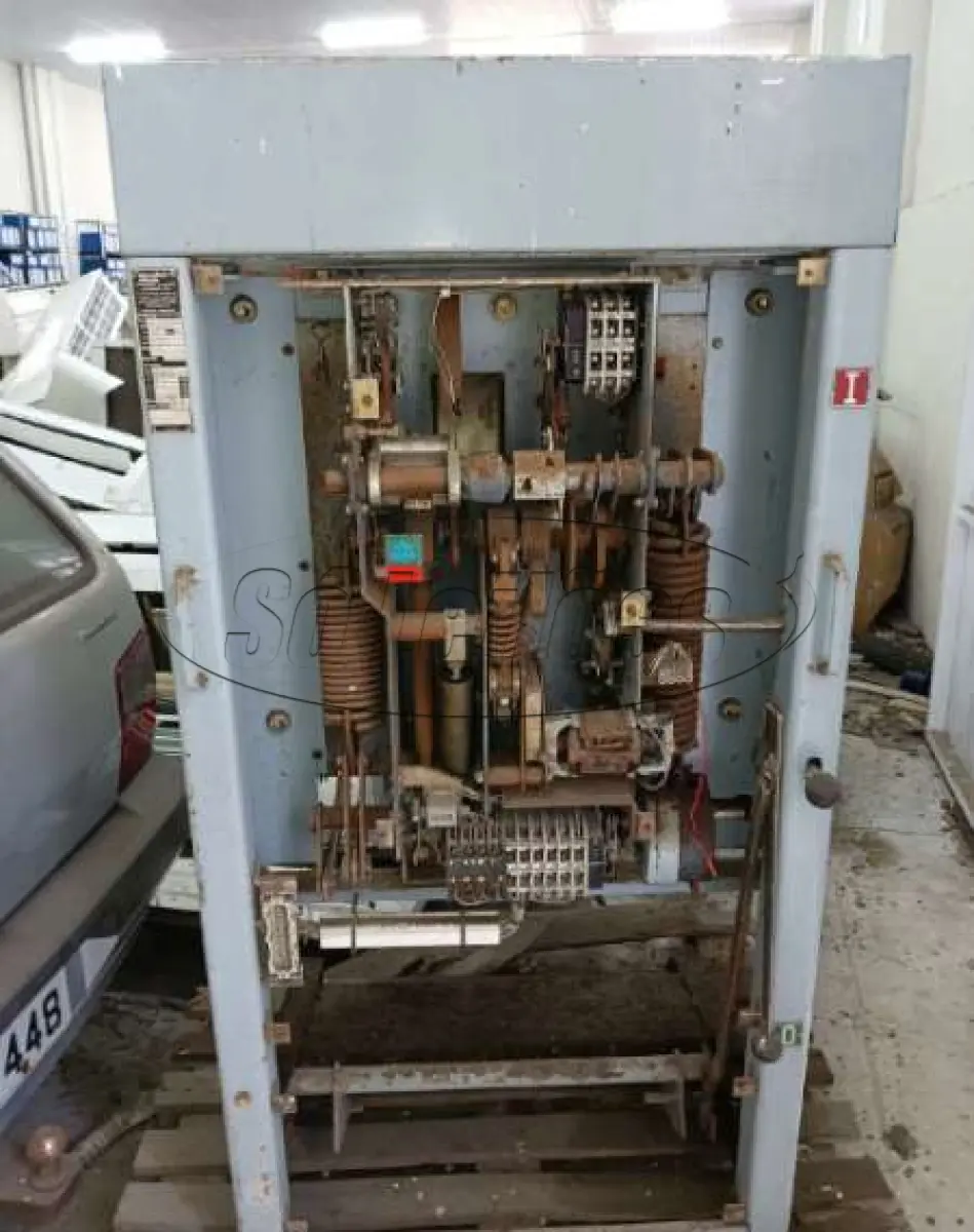 LOTE 010 - Motores de indução trifásico