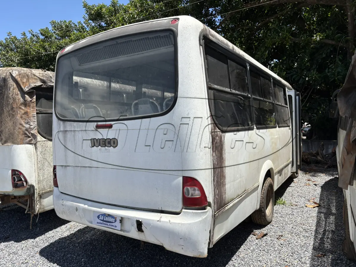 LOTE 024 - MICRO ÔNIBUS