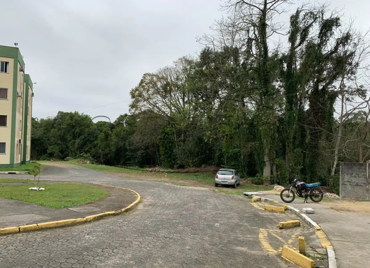 LOTE 001 - TERRENO EDIFICADO