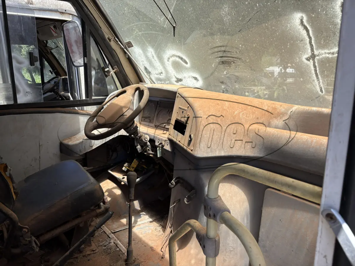 LOTE 024 - MICRO ÔNIBUS