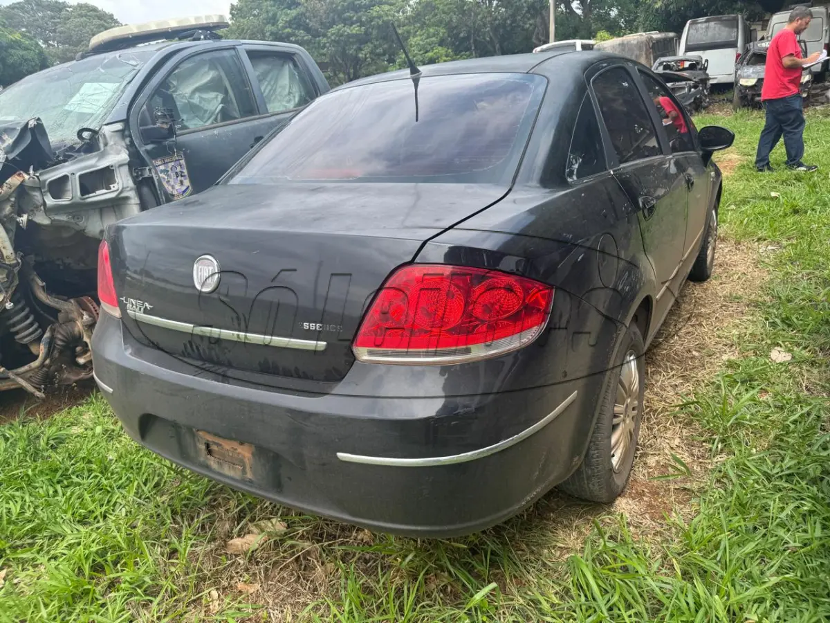 LOTE 035 - AUTOMÓVEL