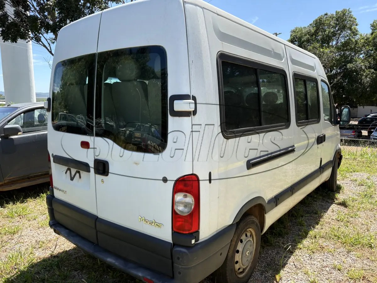 LOTE 029 - VAN