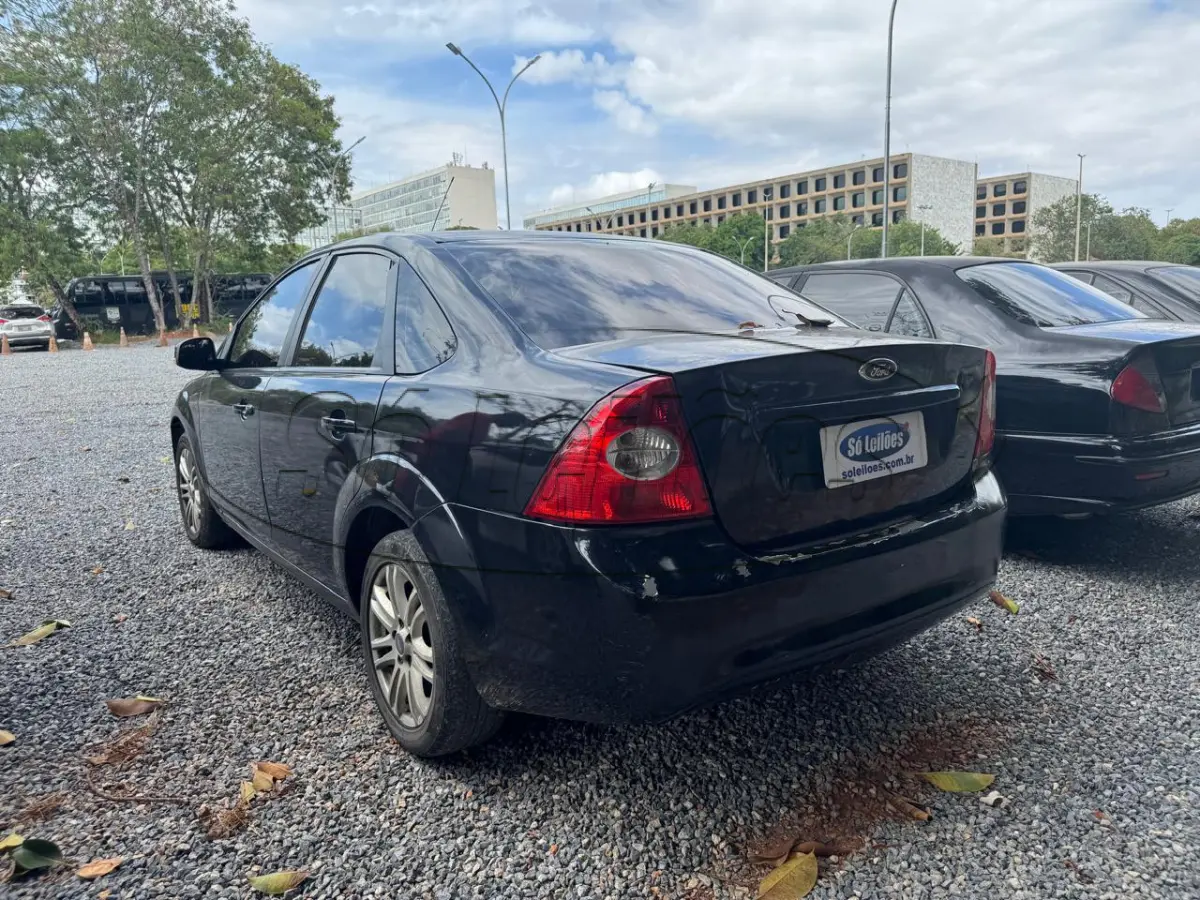 LOTE 009 - AUTOMÓVEL