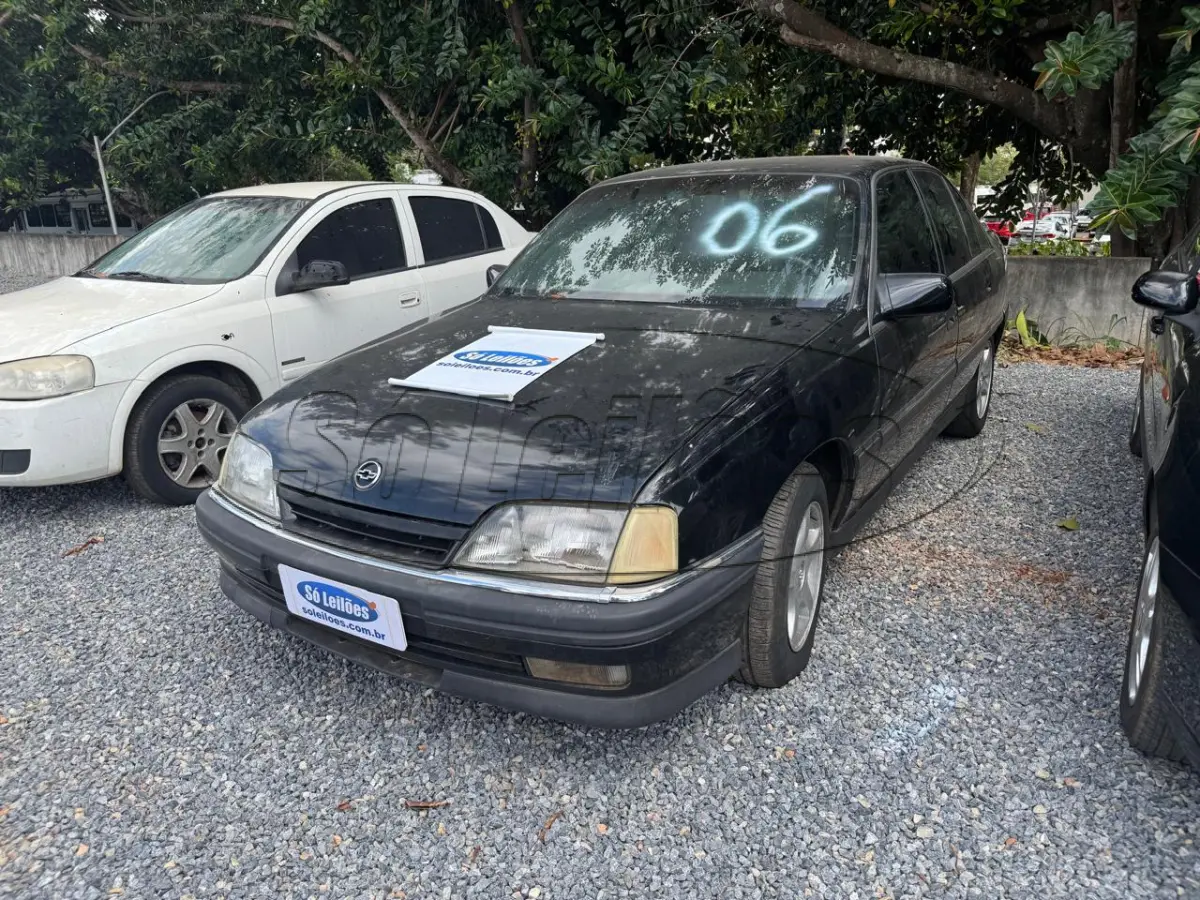 LOTE 006 - AUTOMÓVEL