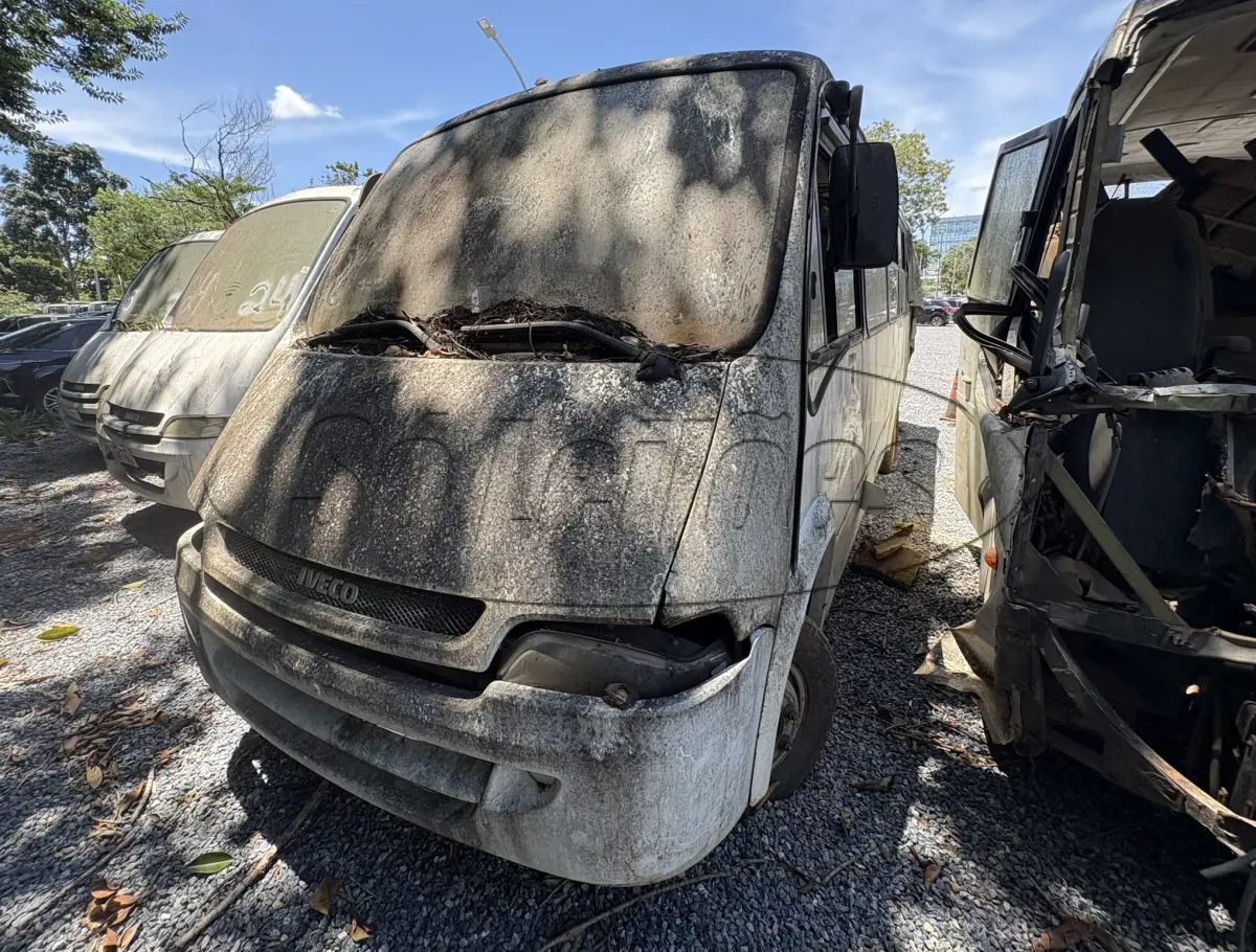 LOTE 021 - MICRO ÔNIBUS