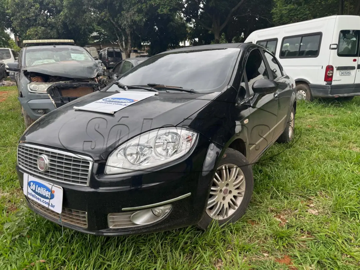 LOTE 033 - AUTOMÓVEL