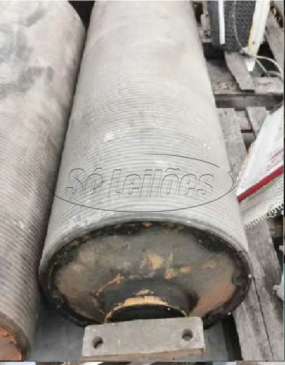 LOTE 011 - Motores de indução trifásicos