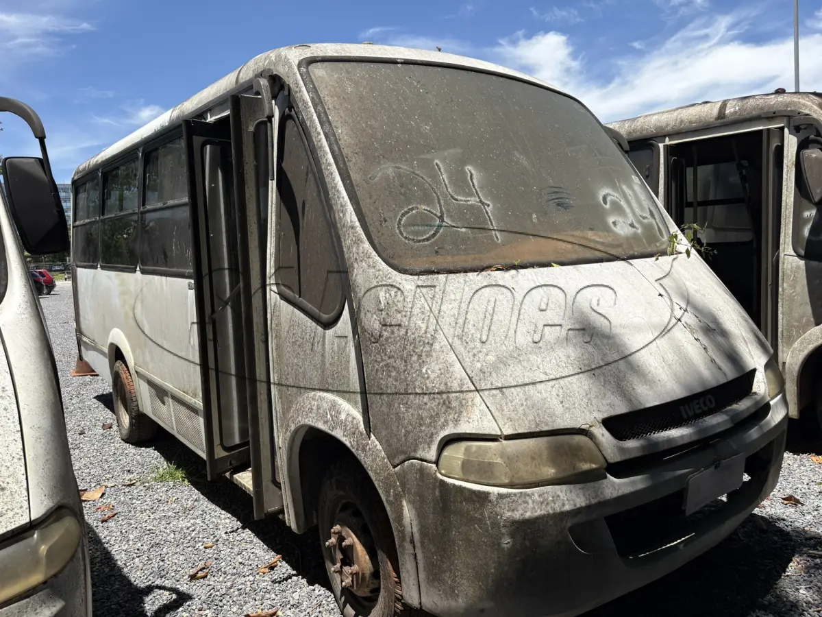 LOTE 024 - MICRO ÔNIBUS