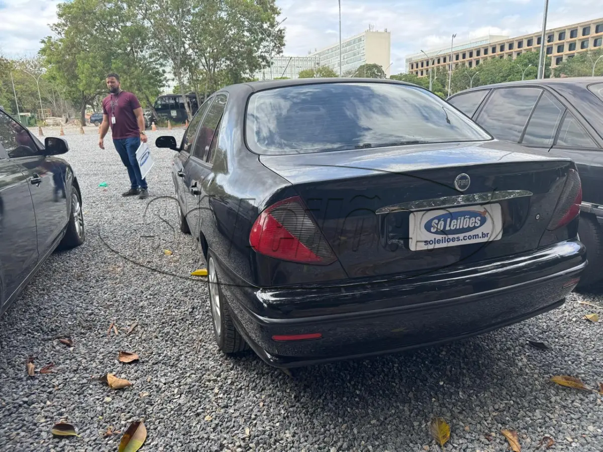 LOTE 011 - AUTOMÓVEL