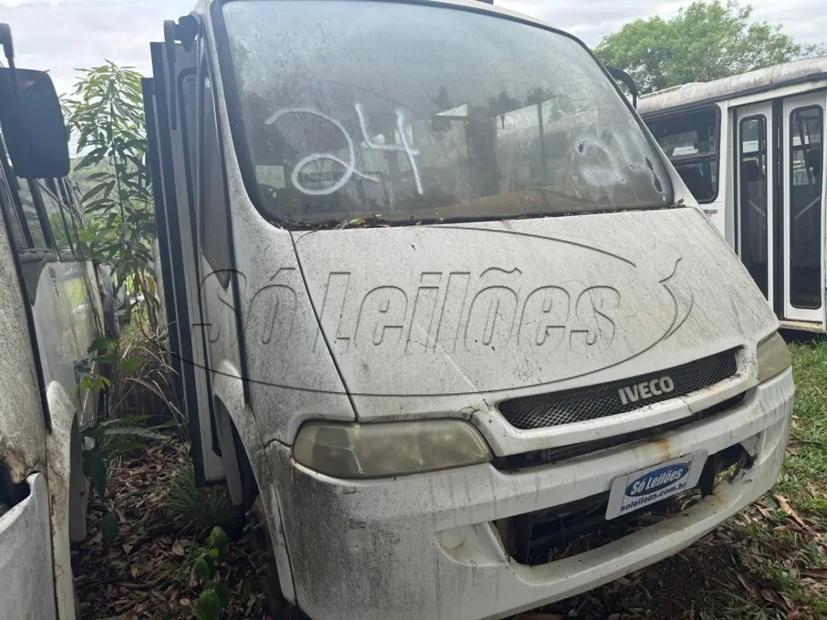 LOTE 024 - MICRO ÔNIBUS