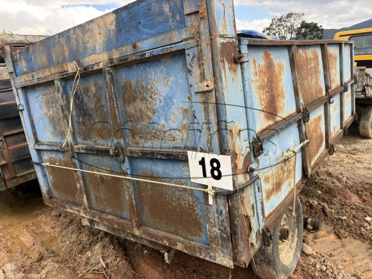 LOTE 018 - Equipamentos