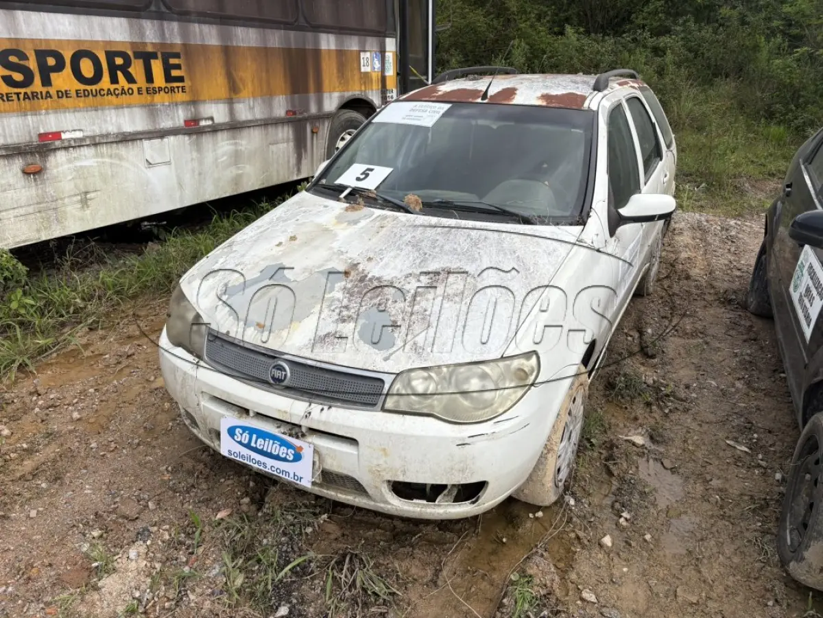 LOTE 005 - Automóvel