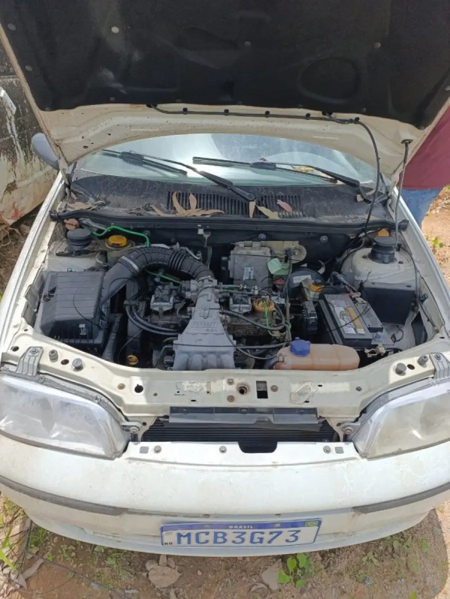 LOTE 002 - Automóvel