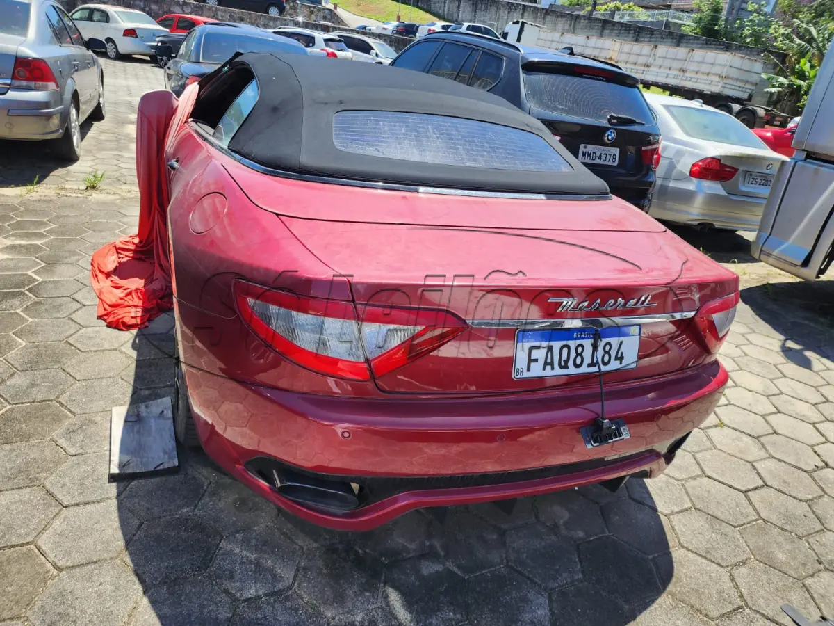 LOTE 004 - Automóveis