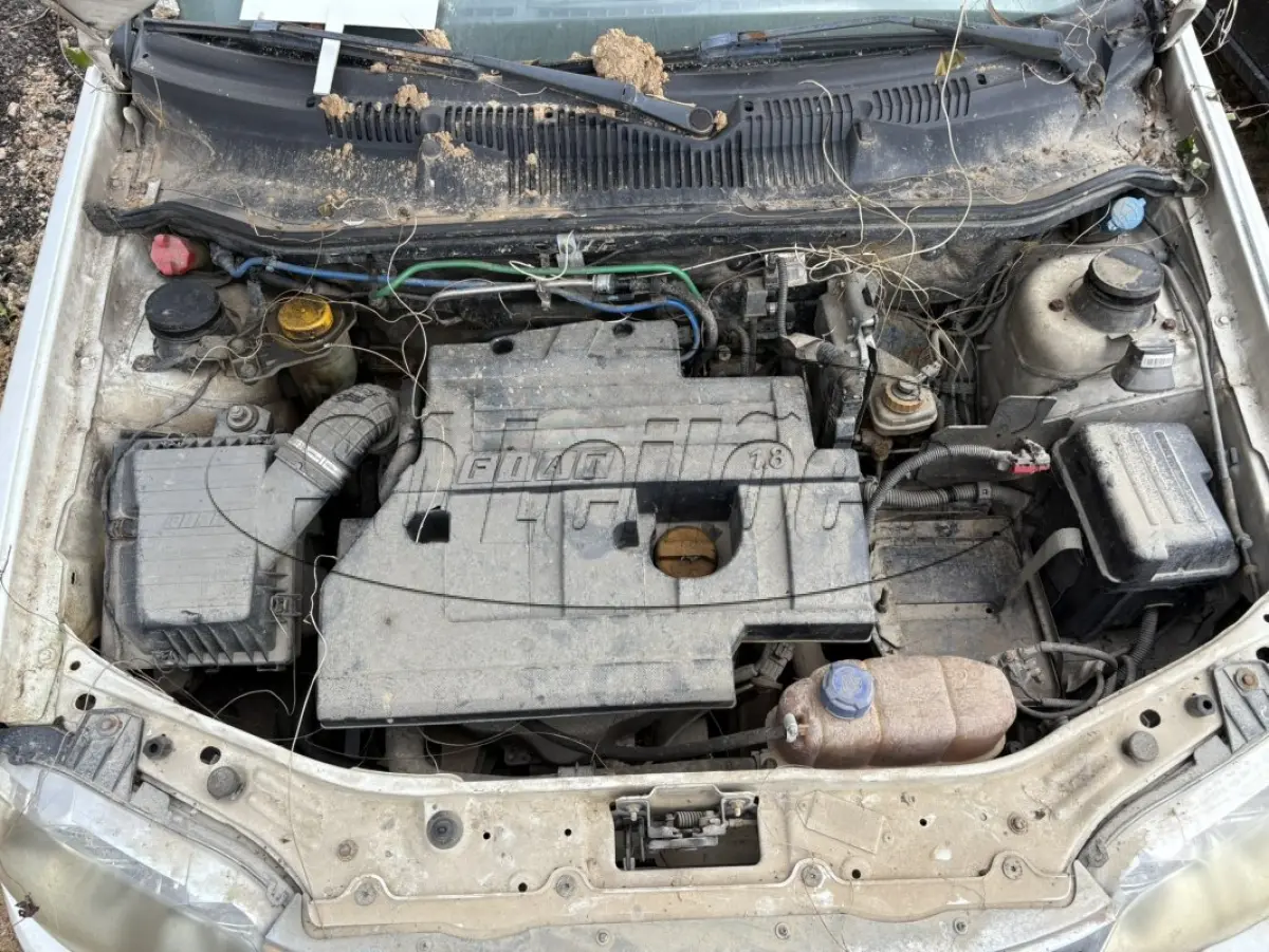 LOTE 005 - Automóvel