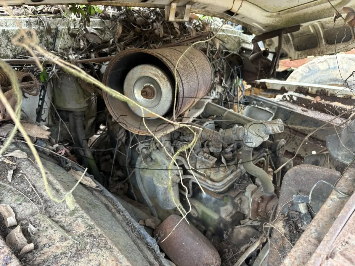 LOTE 007 - Caminhão