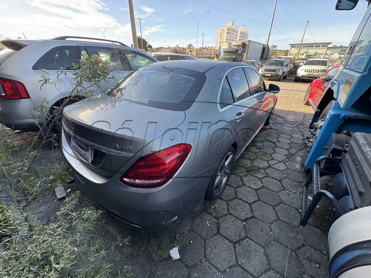 LOTE 007 - Automóveis