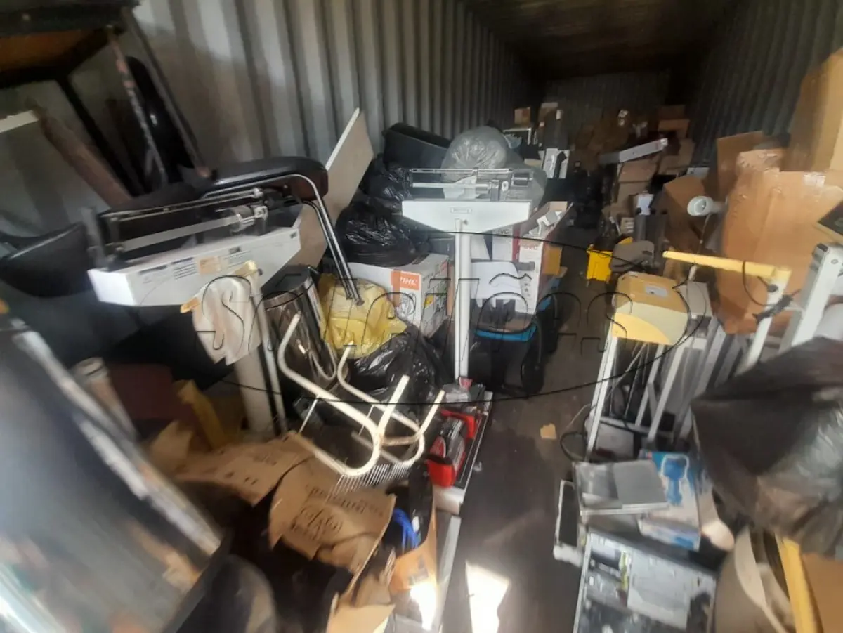 LOTE 010 - Materiais diversos