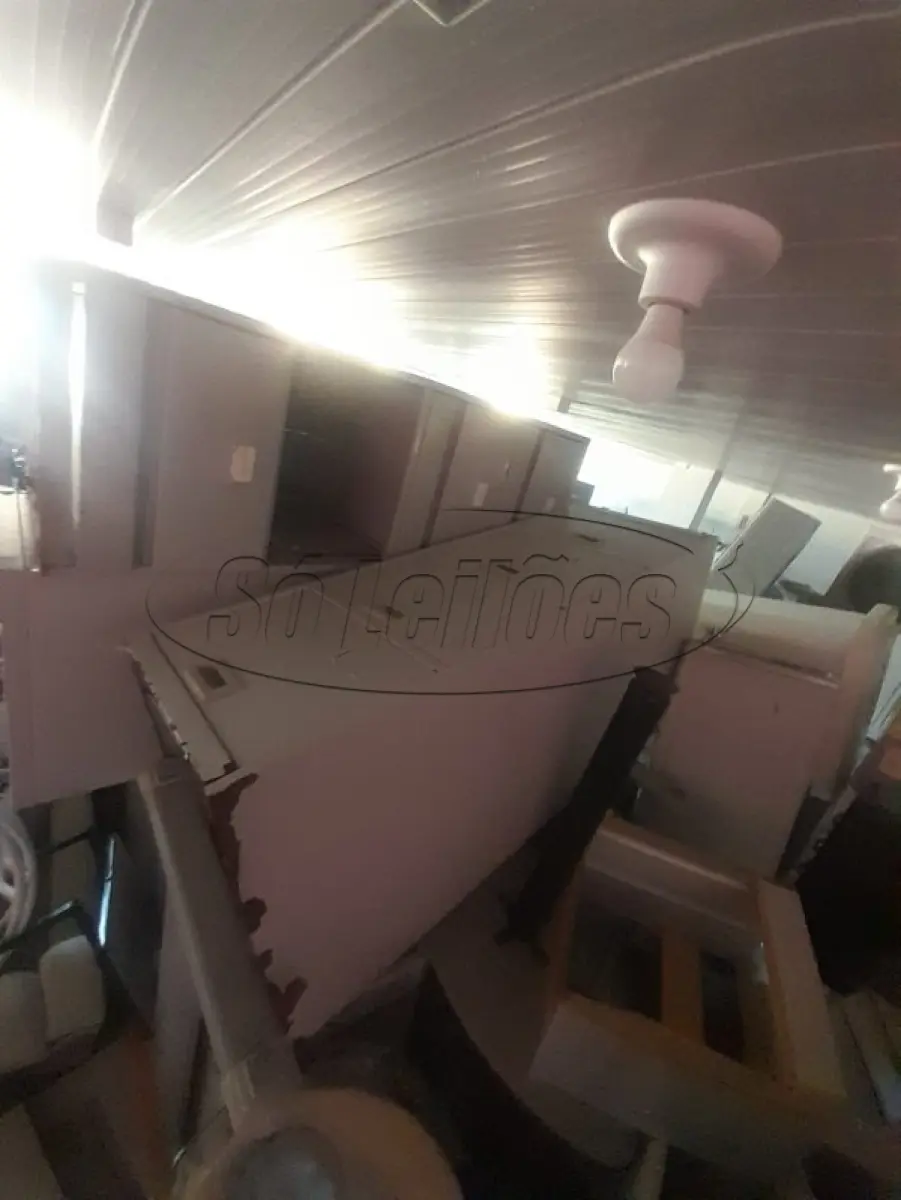 LOTE 010 - Materiais diversos