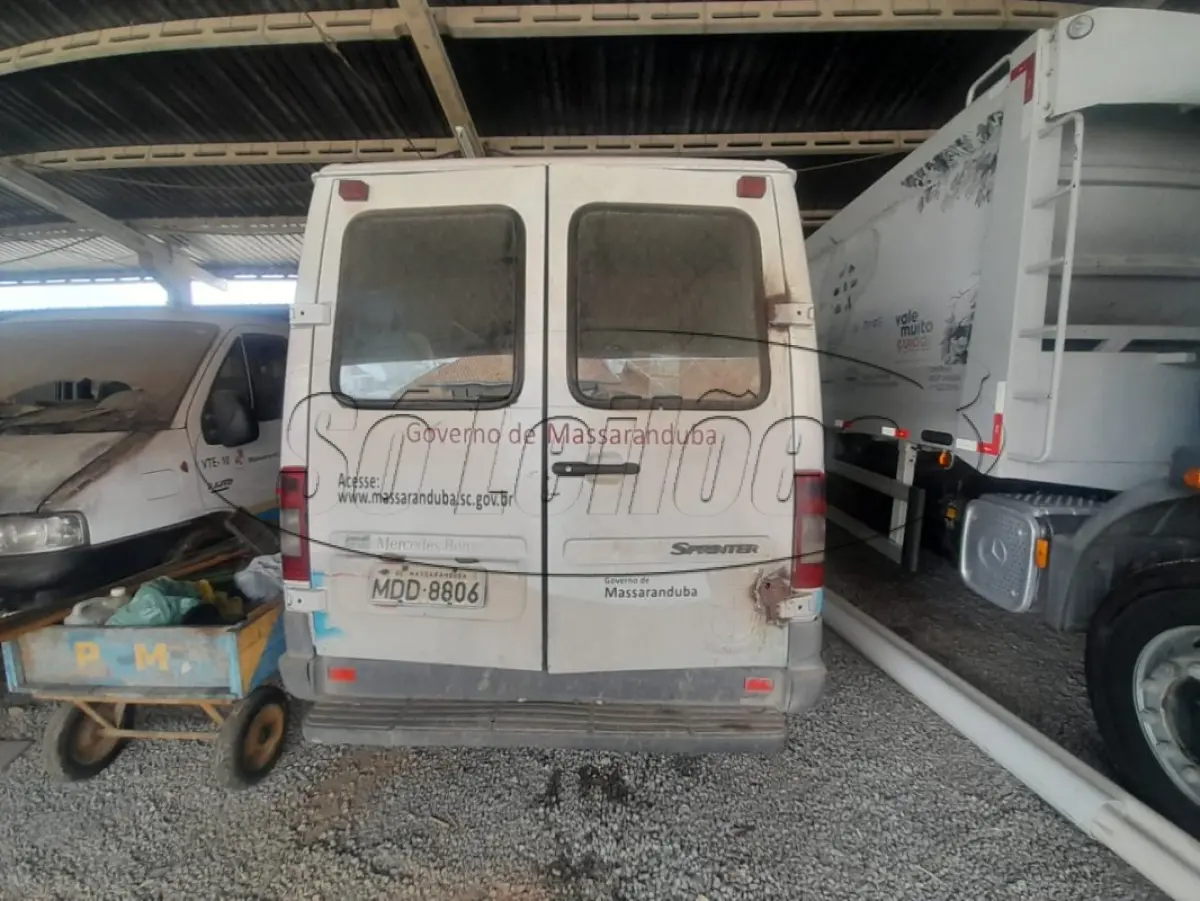 LOTE 006 - Sprinterf M. Benz Sucata