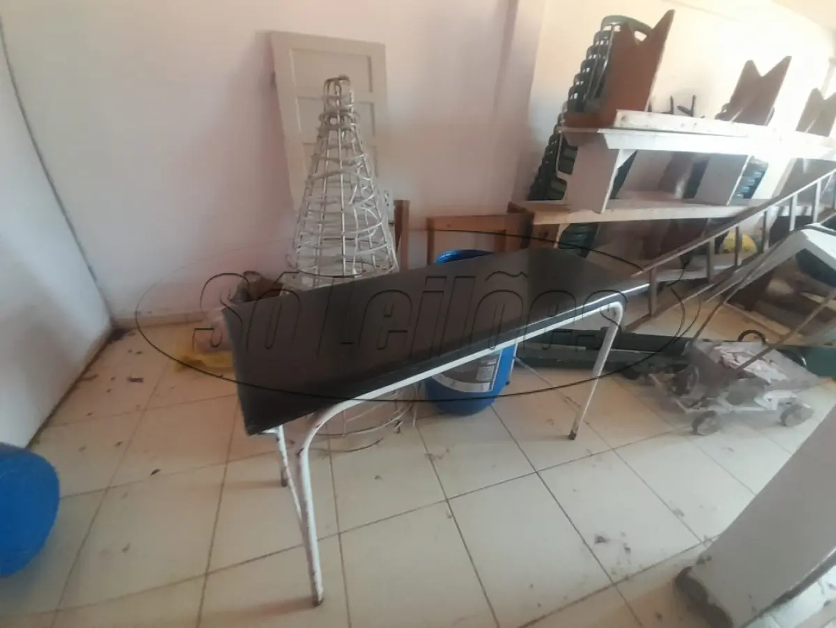 LOTE 010 - Materiais diversos