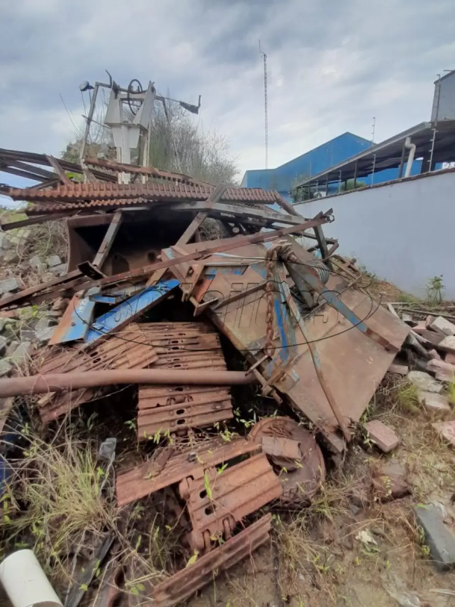 LOTE 009 - Material Ferroso