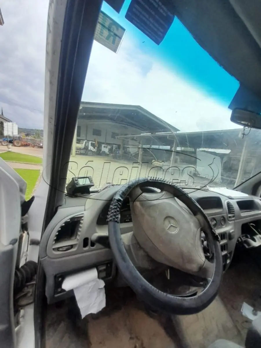 LOTE 006 - Sprinterf M. Benz Sucata