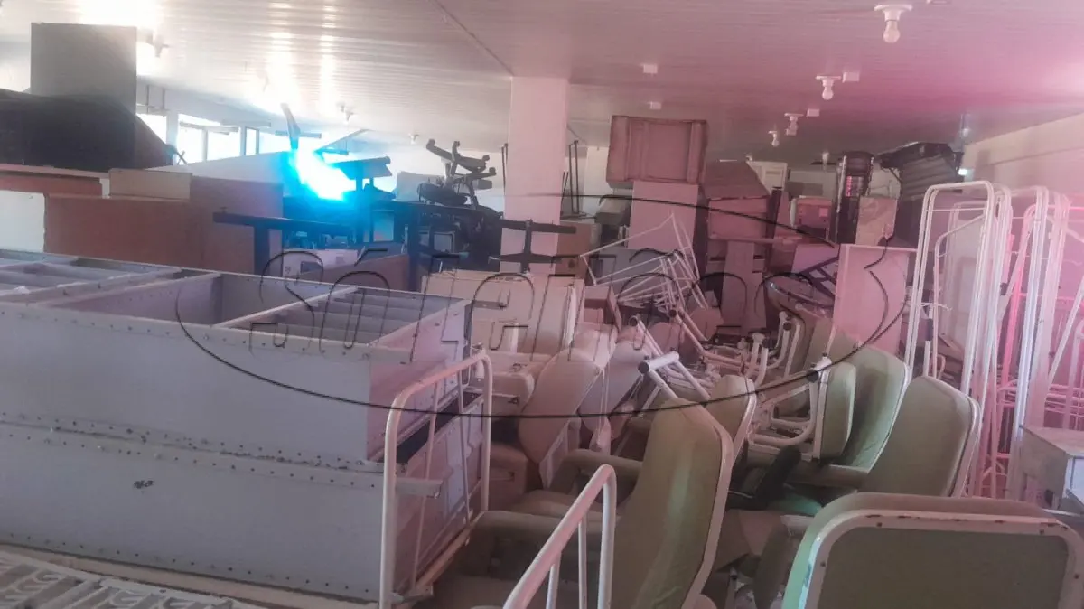 LOTE 010 - Materiais diversos