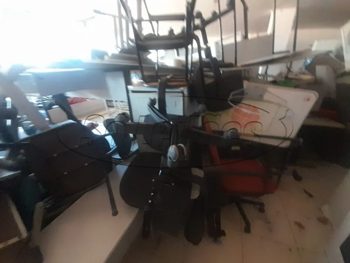 LOTE 010 - Materiais diversos