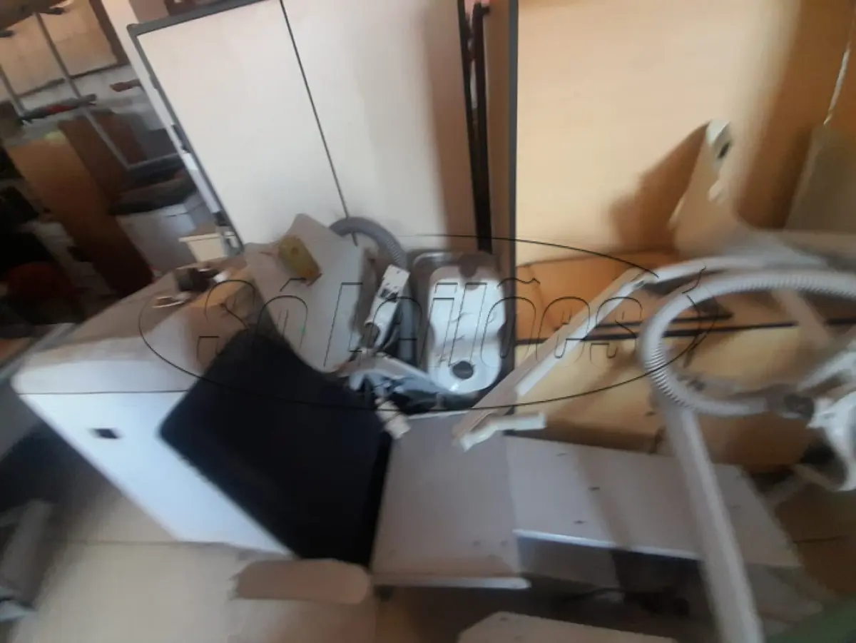 LOTE 010 - Materiais diversos