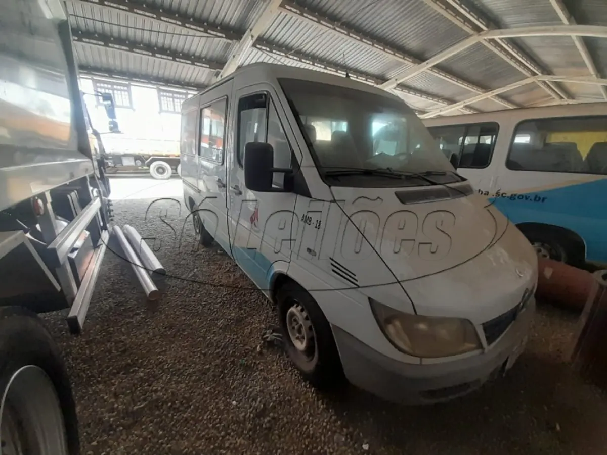LOTE 006 - Sprinterf M. Benz Sucata