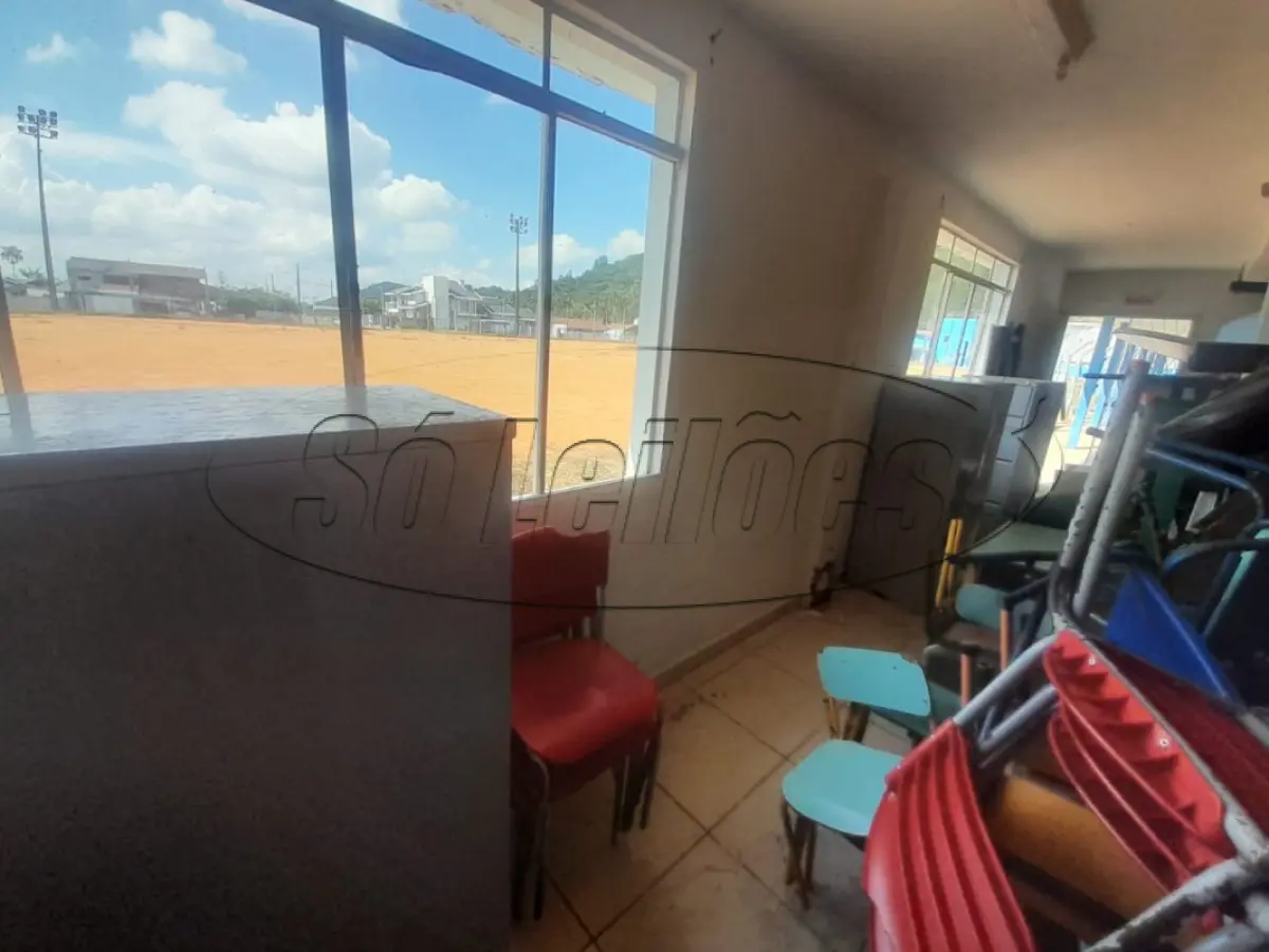 LOTE 010 - Materiais diversos