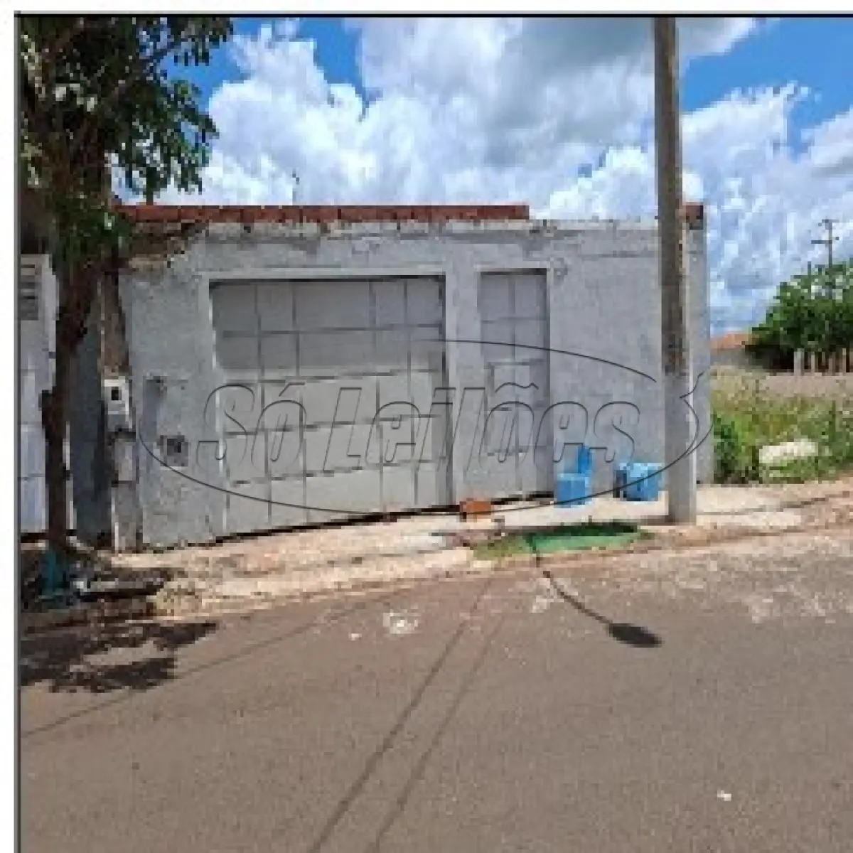 LOTE 450 - SP / PIRASSUNUNGA / CASA
