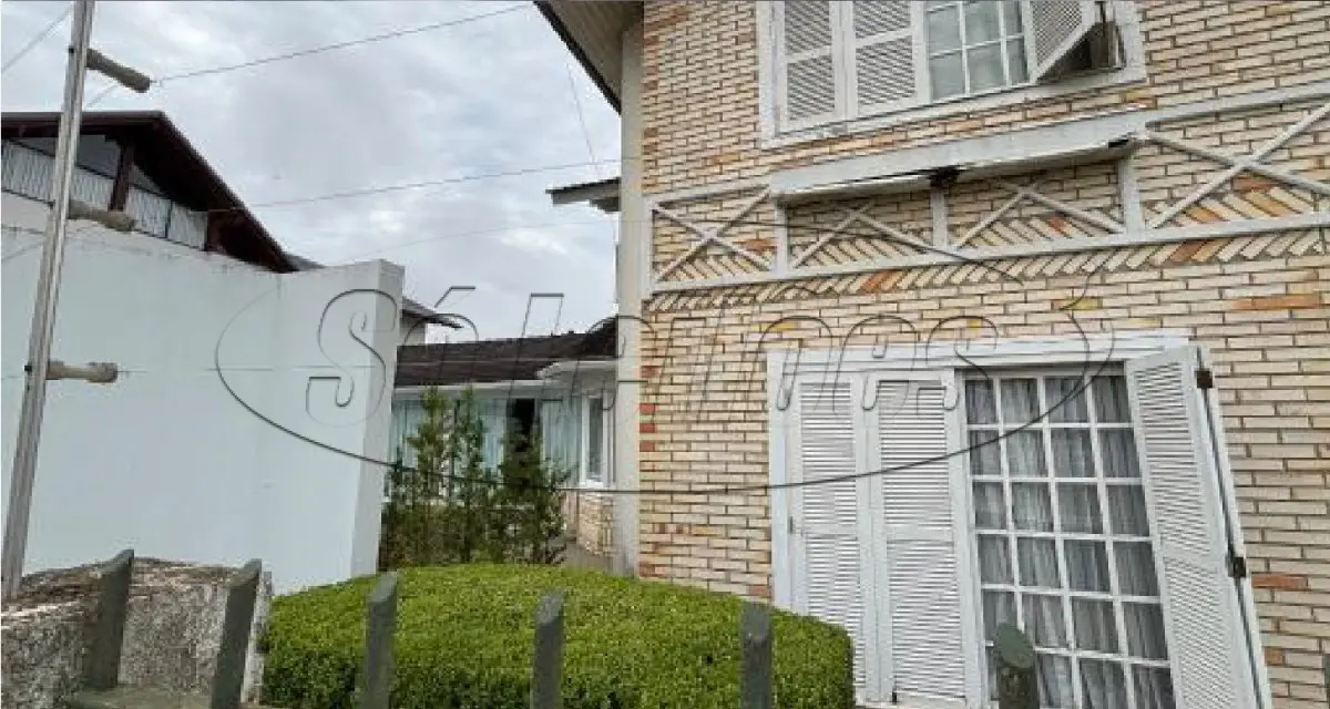 LOTE 001 - Terreno Edificado