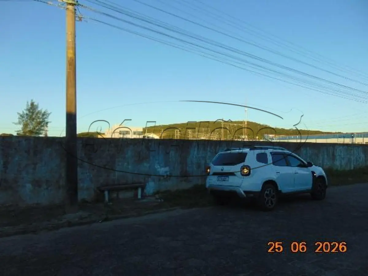 LOTE 005 - TERRENO URBANO EM LAGUNA/SC