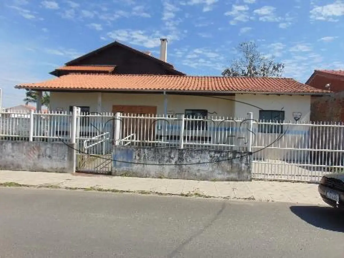 LOTE 001 - TERRENO URBANO EM BALNEÁRIO GAIVOTA/SC