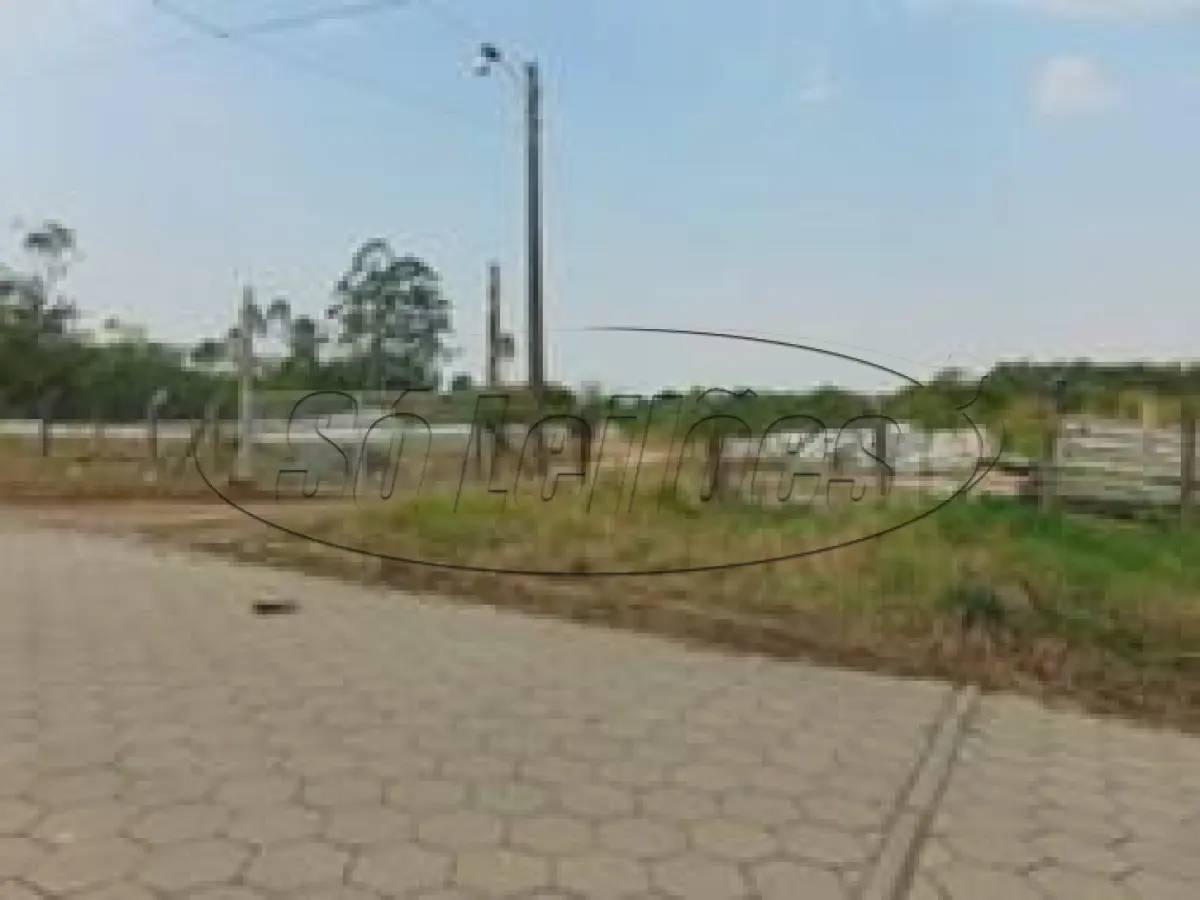 LOTE 002 - TERRENO URBANO EM CRICIÚMA/SC