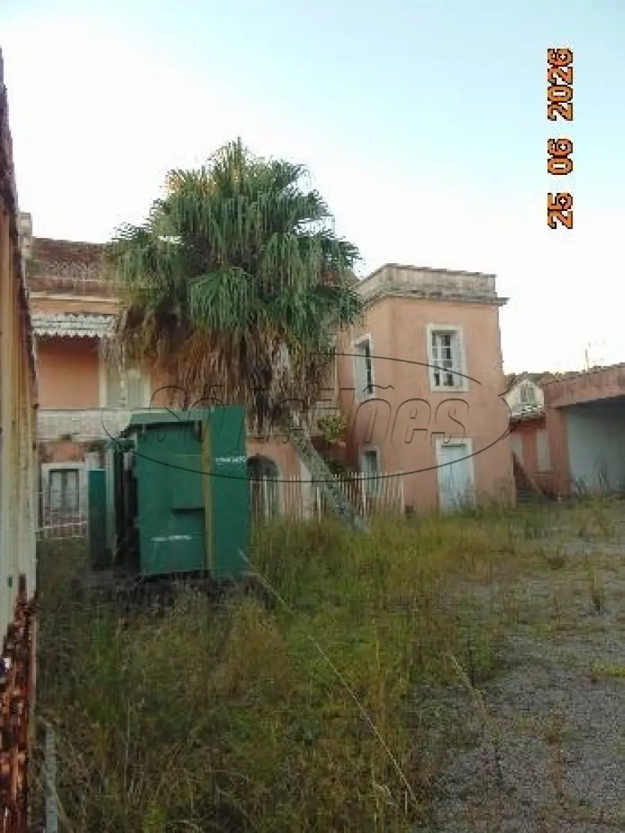 LOTE 003 - TERRENO EDIFICADO EM LAGUNA/SC (CASARÃO)