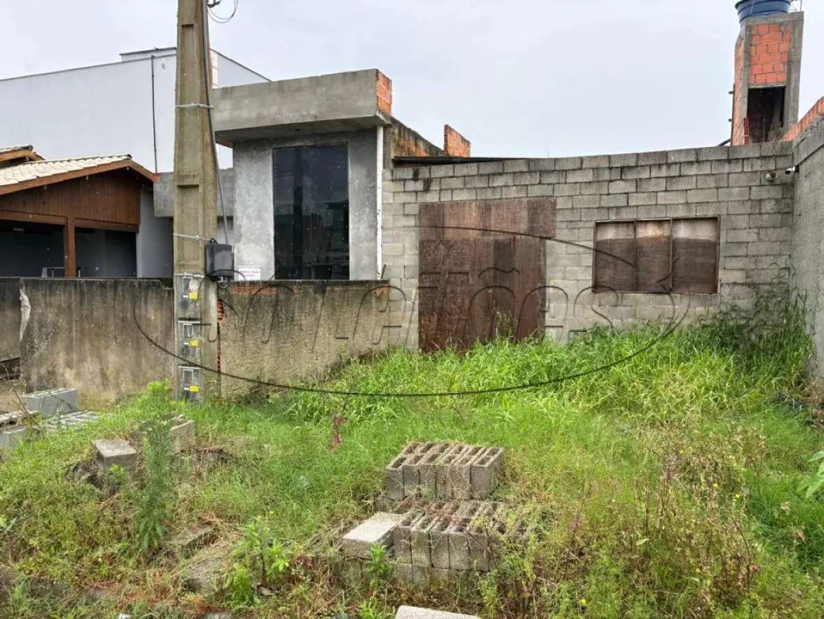 LOTE 001 - Terreno Urbano