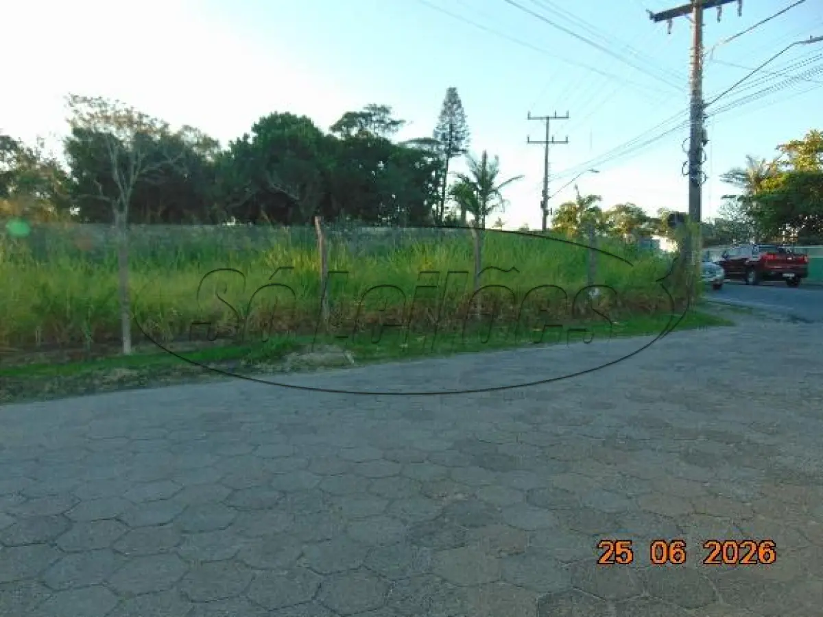LOTE 004 - TERRENO URBANO EM LAGUNA/SC