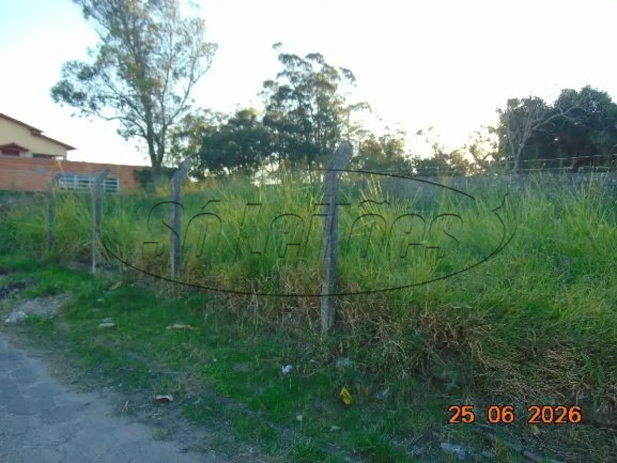 LOTE 004 - TERRENO URBANO EM LAGUNA/SC