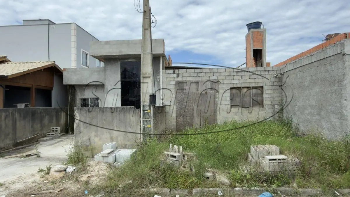 LOTE 001 - Terreno Urbano