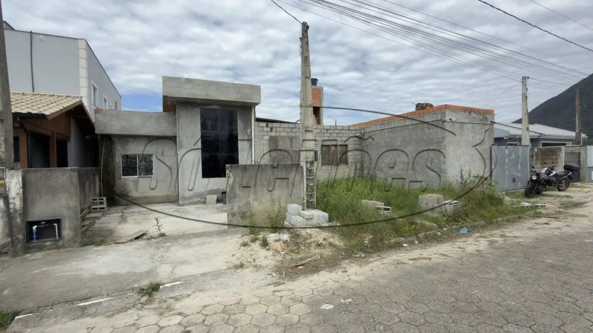 LOTE 001 - Terreno Urbano