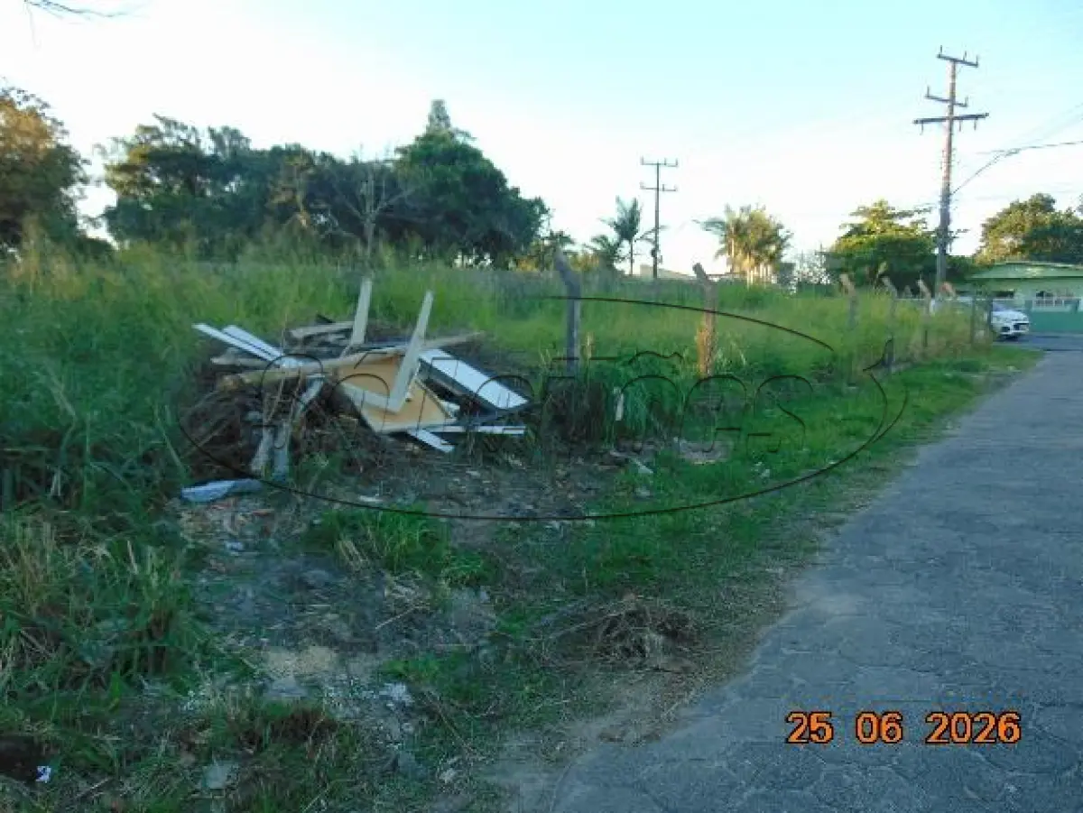 LOTE 004 - TERRENO URBANO EM LAGUNA/SC