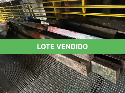 LOTE 014 - Vigas de madeira