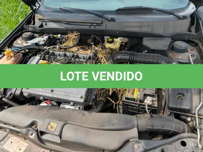 LOTE 010 - AUTOMOVEL
