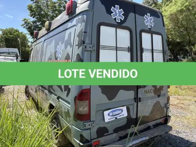 LOTE 032 - FURGÃO
