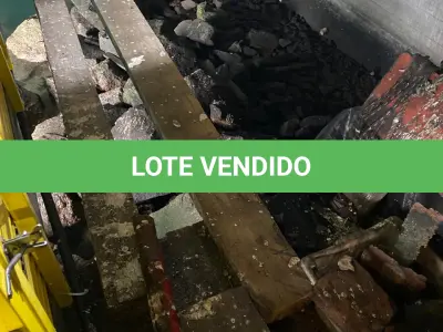 LOTE 014 - Vigas de madeira