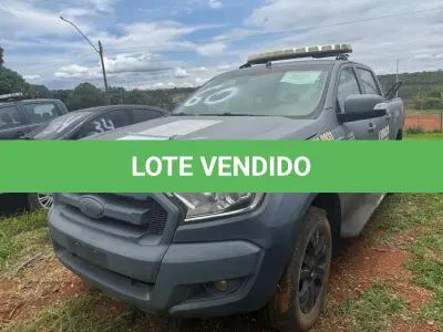 LOTE 060 - PICAPE